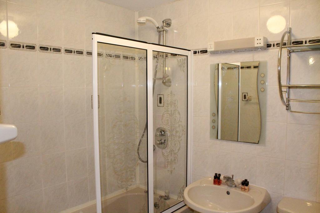 Spanish Arch Apartments Galway Room photo