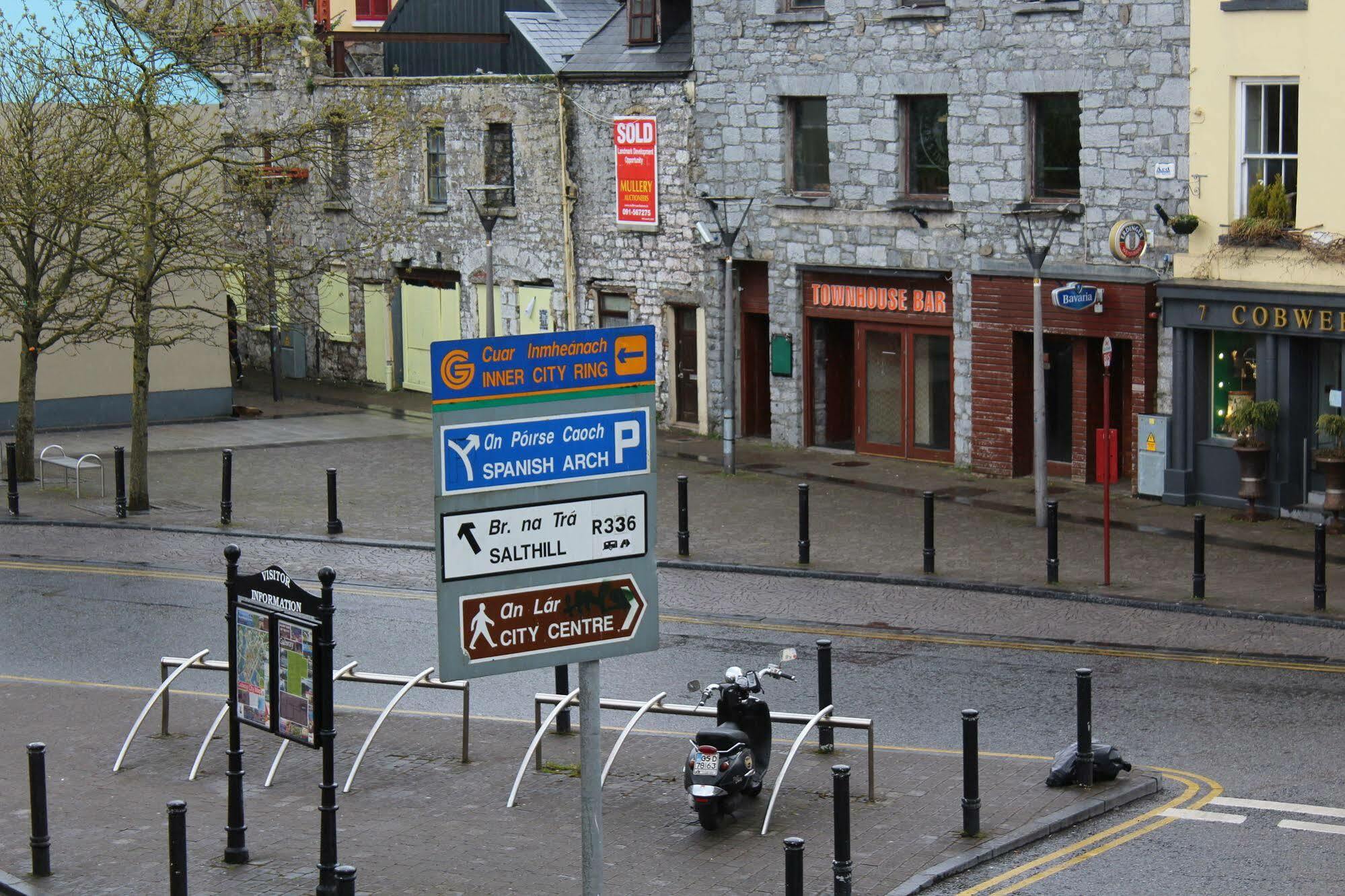 Spanish Arch Apartments Galway Exterior photo